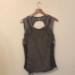 Open Back Gimmick Tank Top